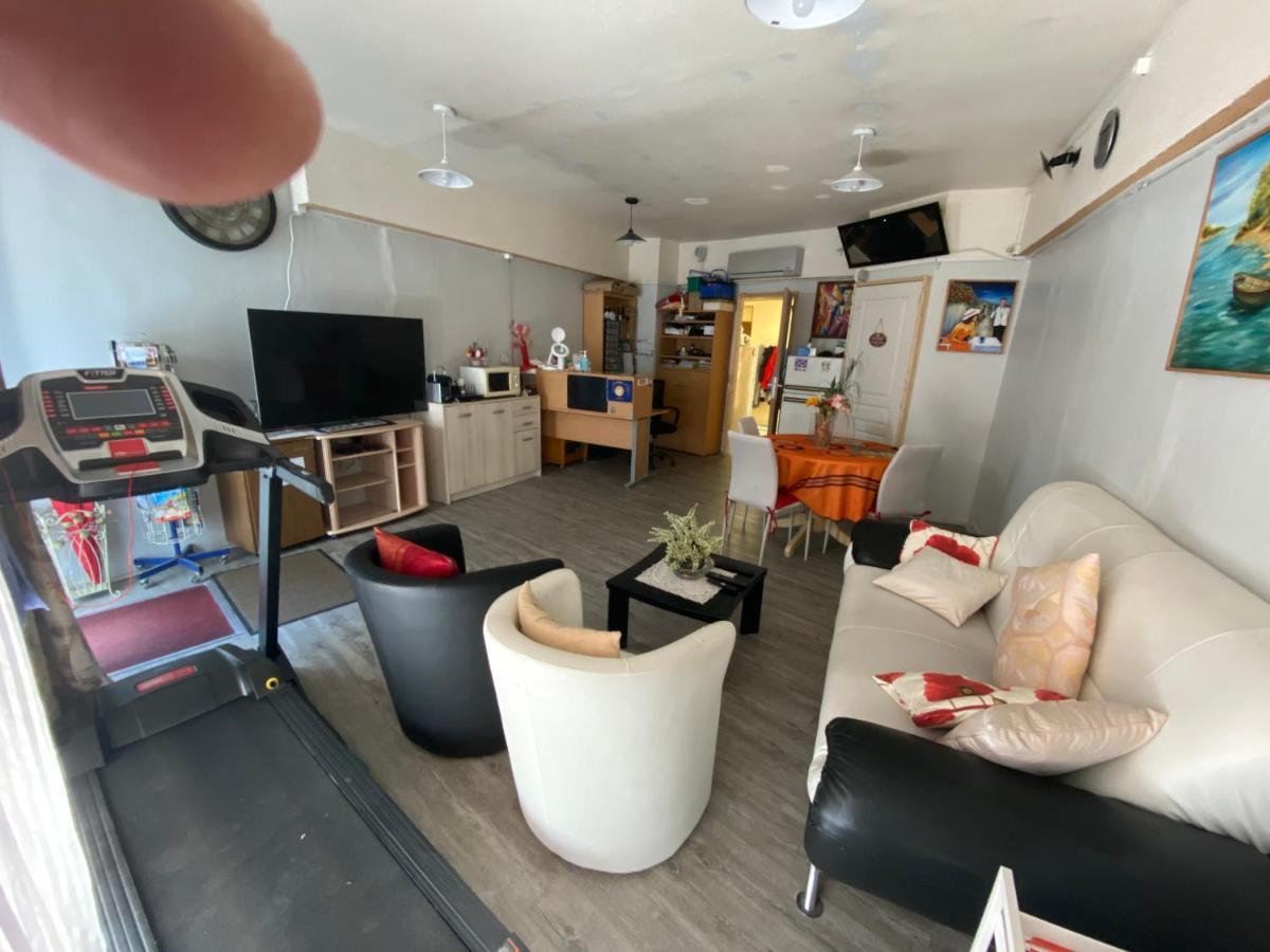 Apartamento Four A Ban Mer Exterior foto